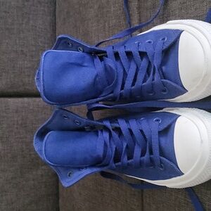 High top blue converse size 9